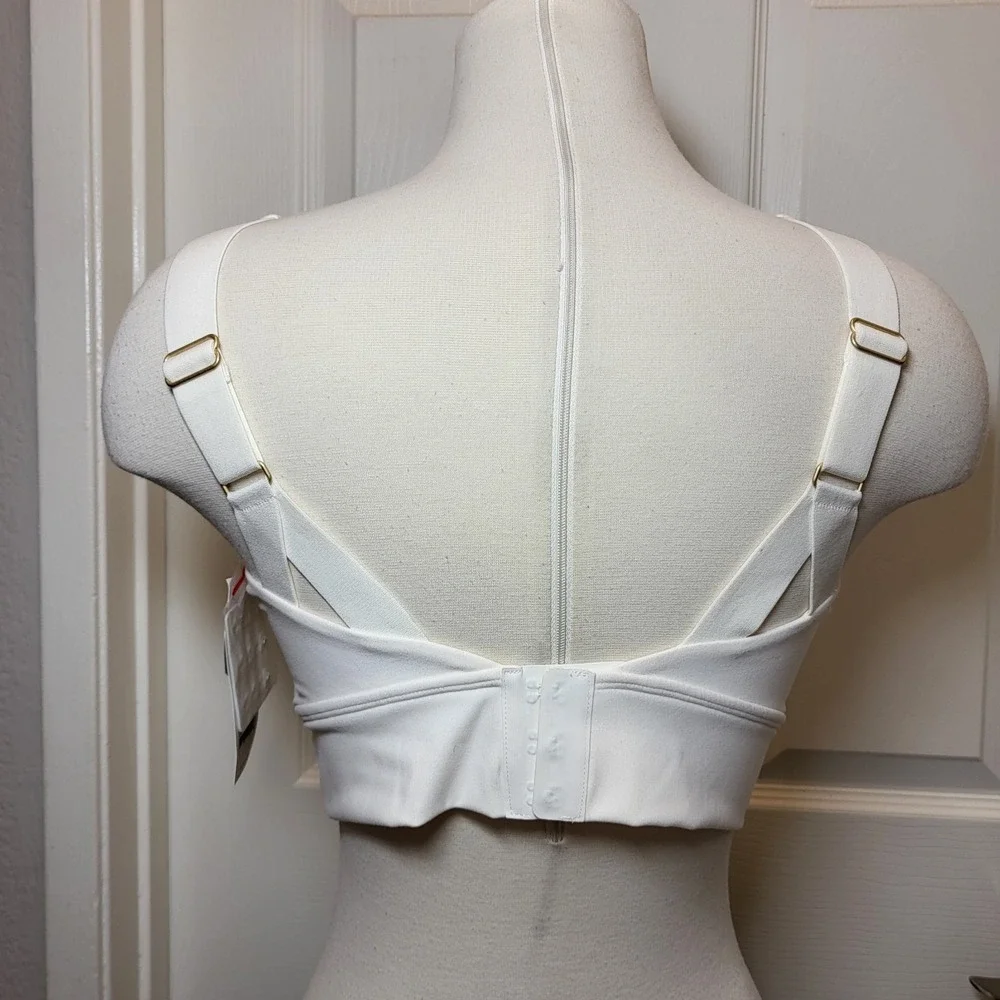 Buff Bunny collection Harmony Halter Sports Bra Ivory Size Large-Brand New - Picture 2 of 9